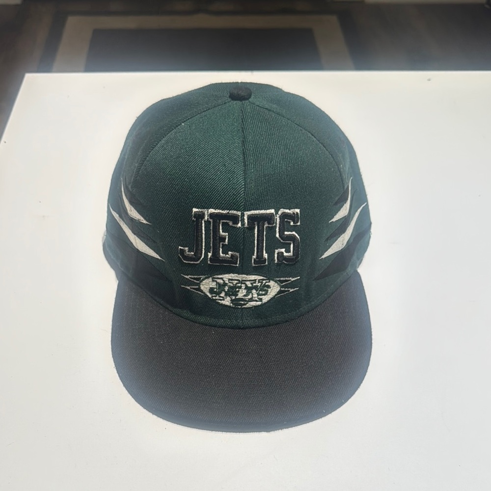 Jets Logo Green and Black Cap